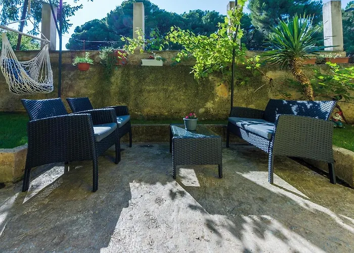 Floral Apartament Pula